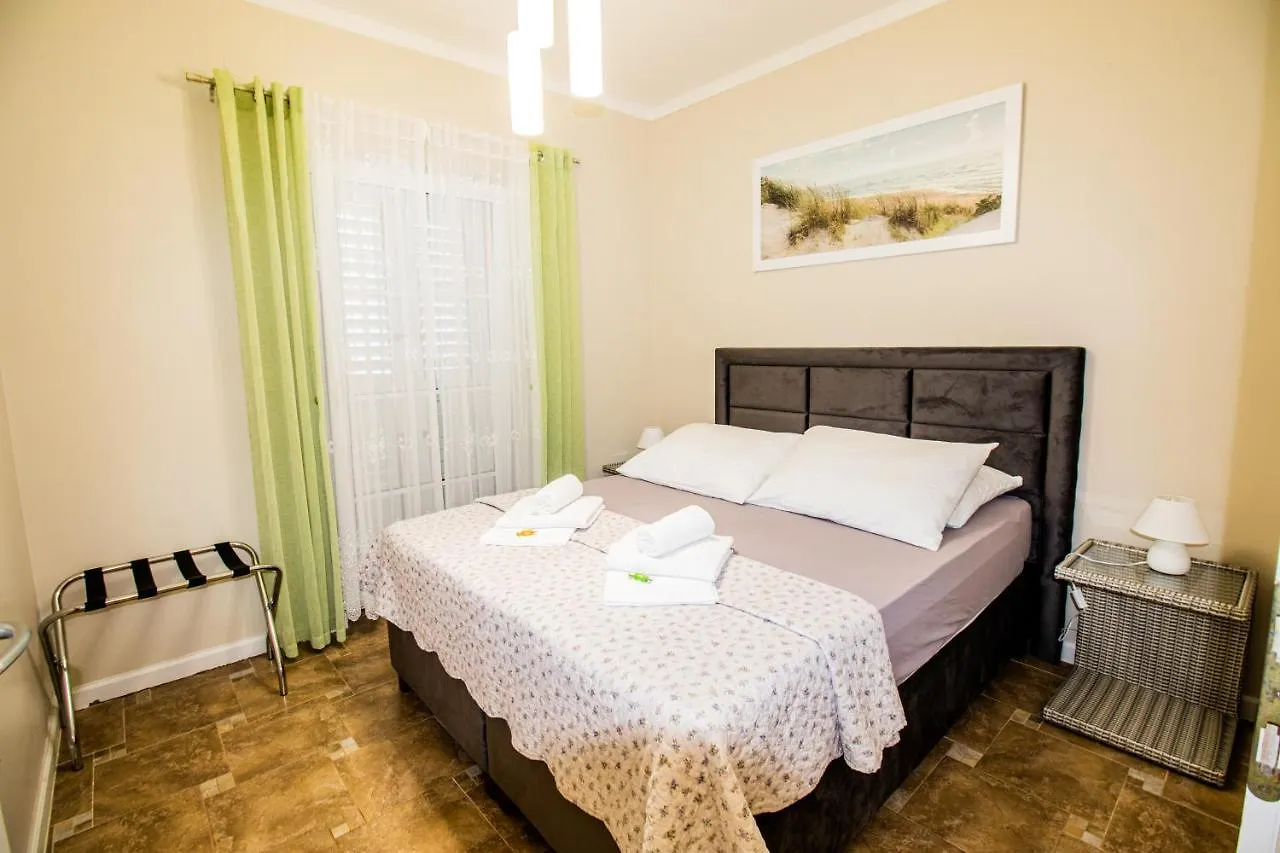 Villa Petrac - App1 Banjol